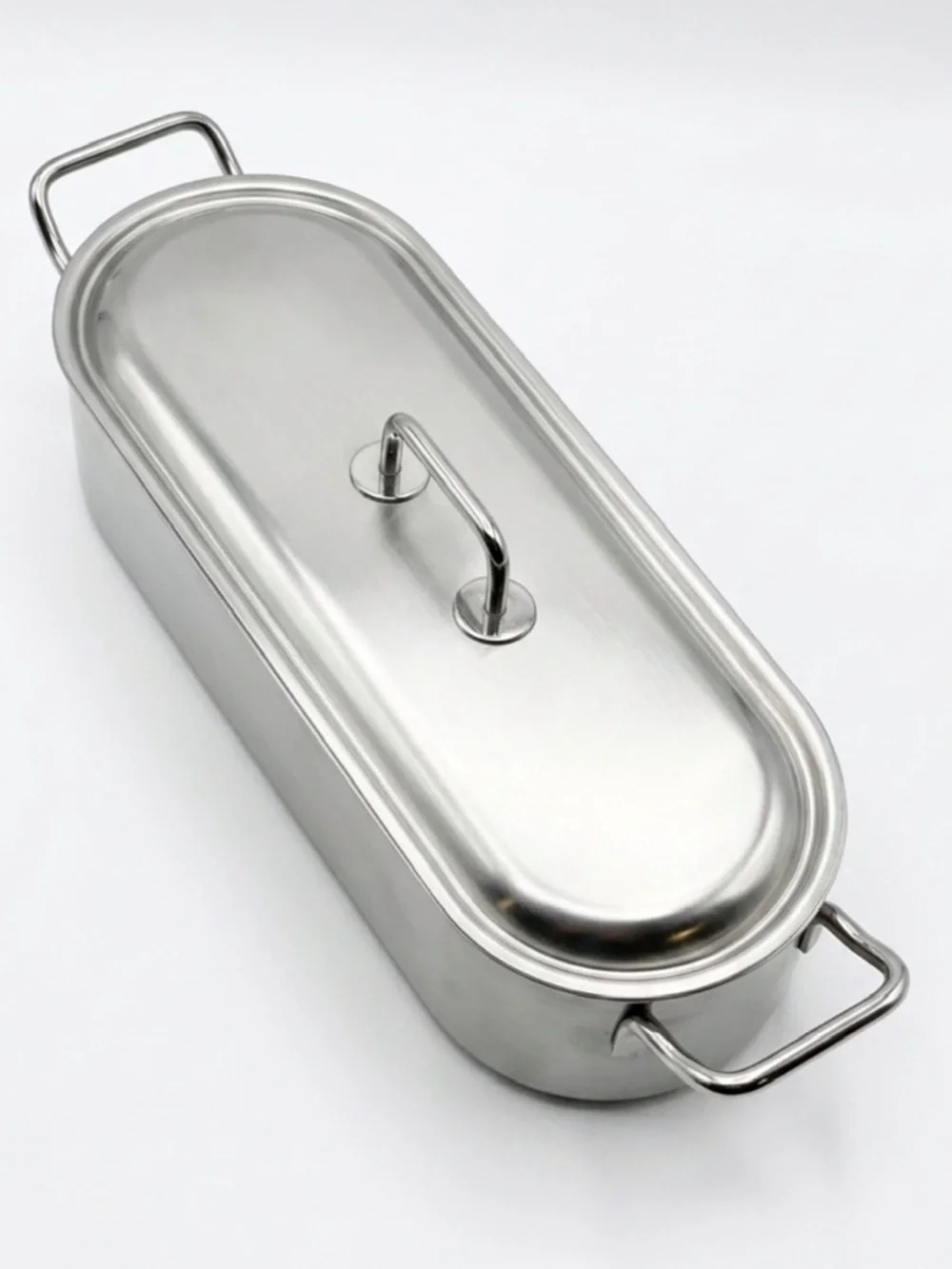 Williams Sonoma Stainless Steel Oval Roaster with Lid